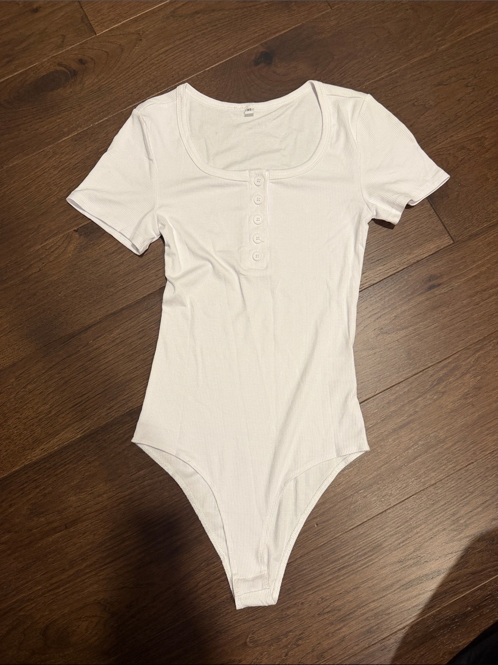 SHEIN Classic White Ribbed Bodysuit in Size XS - C72-102